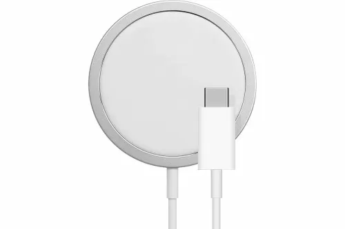 ������������ �������� ���������� Qumo Qi15w (Charger 0046) � ���������� MagSafe ��� iPhone