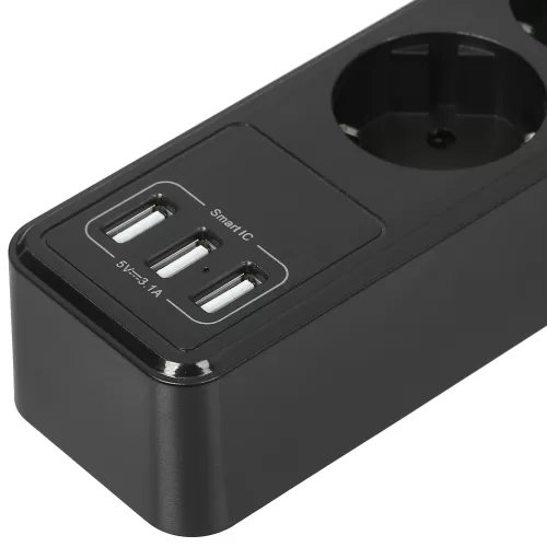 ������� ������ QUMO Power Bar [51558] 5 �������, 3�, 2 USB-A � 1 Type-C ����  2.4A �������� (���� ��
