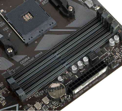 ���.����� GIGABYTE B550M DS3H AM4, AMD B550, 4xDDR4-3200 , 2xPCI-Ex16, 2xM.2, Micro-ATX