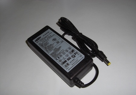 Блок питания Samsung 19V/4,74A 5.5x3.0 MN-224